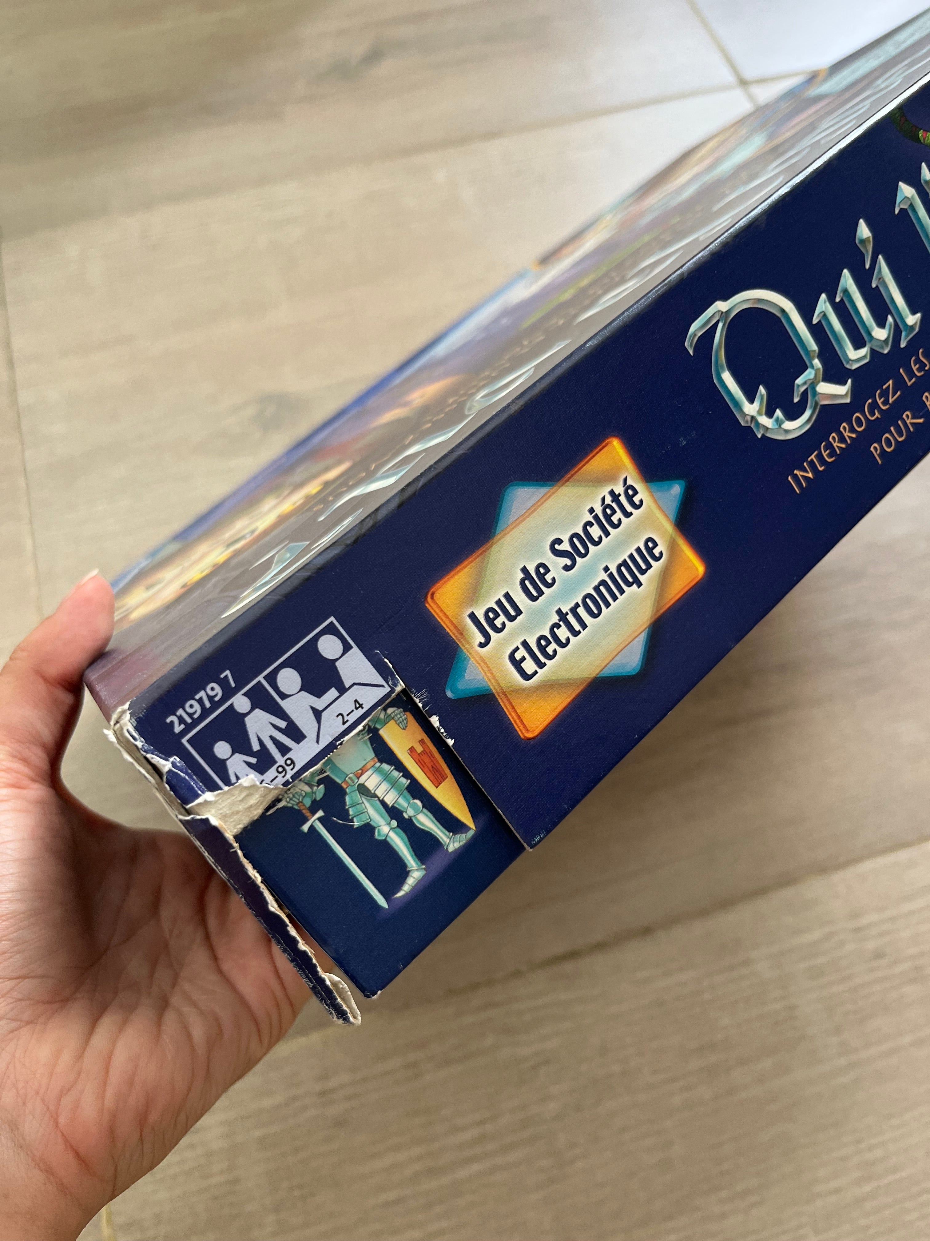 QUI L’ A VU ?